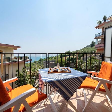 Le Orchidee By Wonderful Italy Apartment Сан Ремо Екстериор снимка